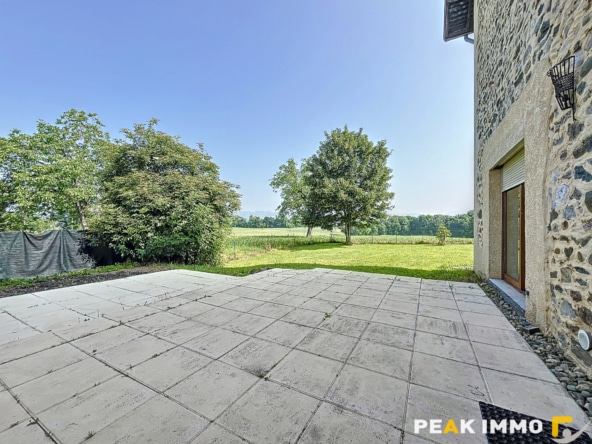 Maison 7 pièces - 198 m2 - Sales