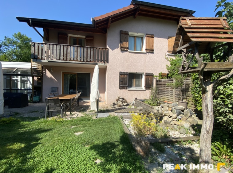 Maison 6 pièces 151 m2 Etrembières - 74100