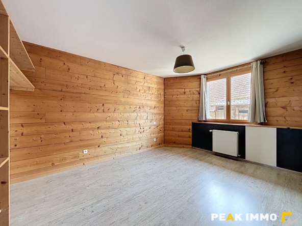 Maison 7 pièces - 198 m2 - Sales