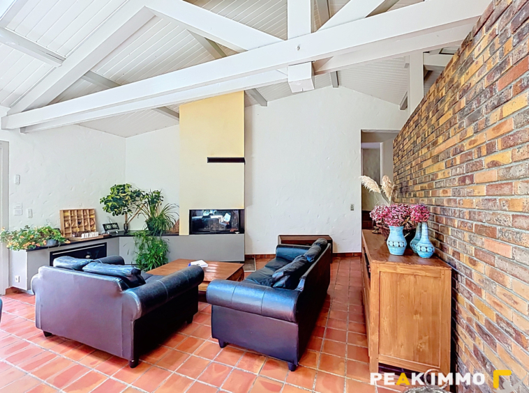 Maison individuelle - 149 m2 habitables + annexes - Magland
