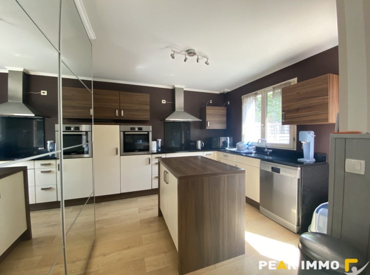 Maison 6 pièces 151 m2 Etrembières - 74100