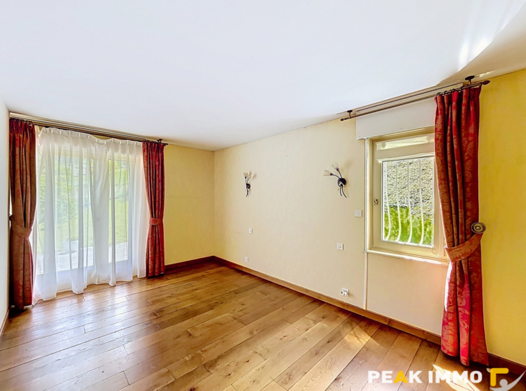Maison individuelle - 149 m2 habitables + annexes - Magland