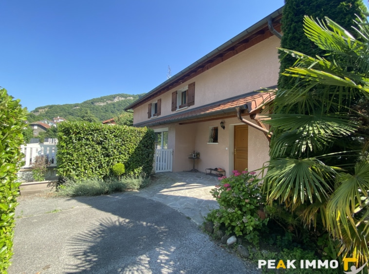 Maison 6 pièces 151 m2 Etrembières - 74100
