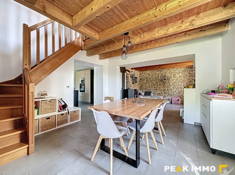 Maison 6 pièces - 155 m2 - Rumilly