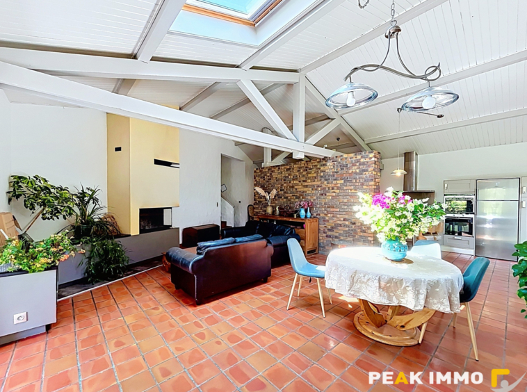 Maison individuelle - 149 m2 habitables + annexes - Magland