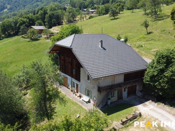 Onnion - ferme en partie rénovée avec vue imprenable Mont Bl