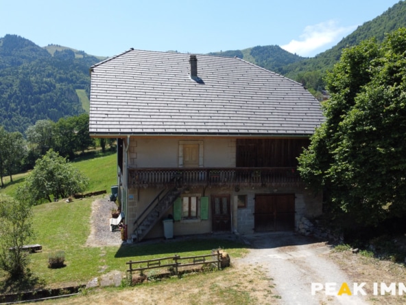 Onnion - ferme en partie rénovée avec vue imprenable Mont Bl