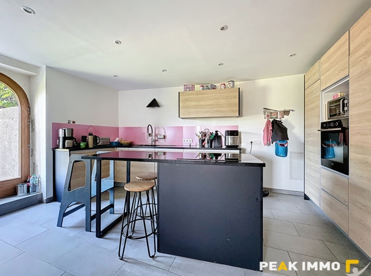 Maison 6 pièces - 155 m2 - Rumilly