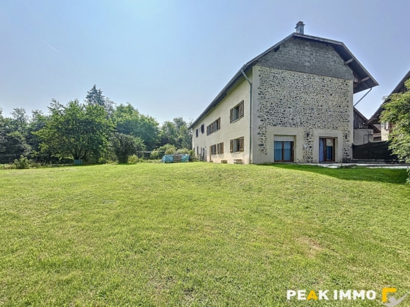 Maison 7 pièces - 198 m2 - Sales