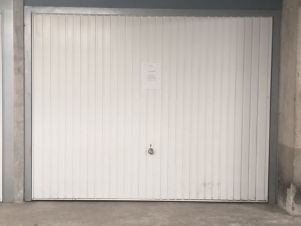 GARAGE 18 M2 ANNECY