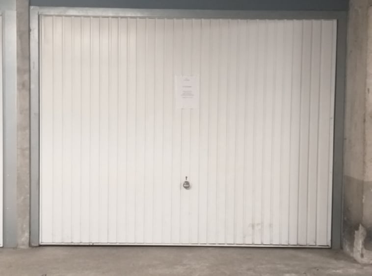 GARAGE 18 M2 ANNECY