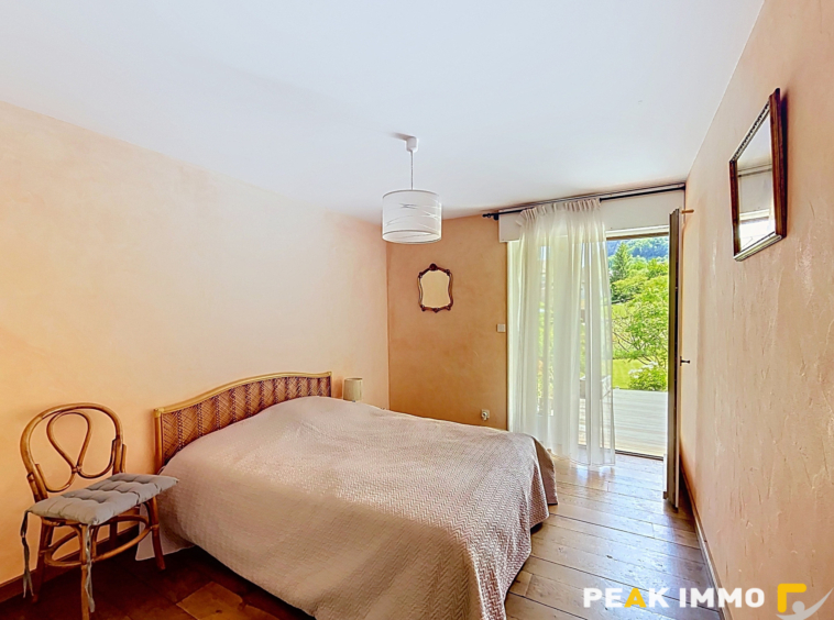 Maison individuelle - 149 m2 habitables + annexes - Magland