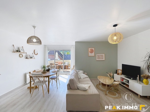 T3 POISY - 70M2 - ASCENSEUR + BALCON + CAVE + PLACE DE PARKI