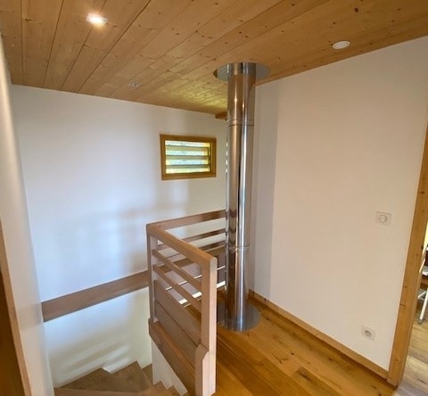 À louer : Maison meublée  mitoyenne T4 en triplex de 80 m2