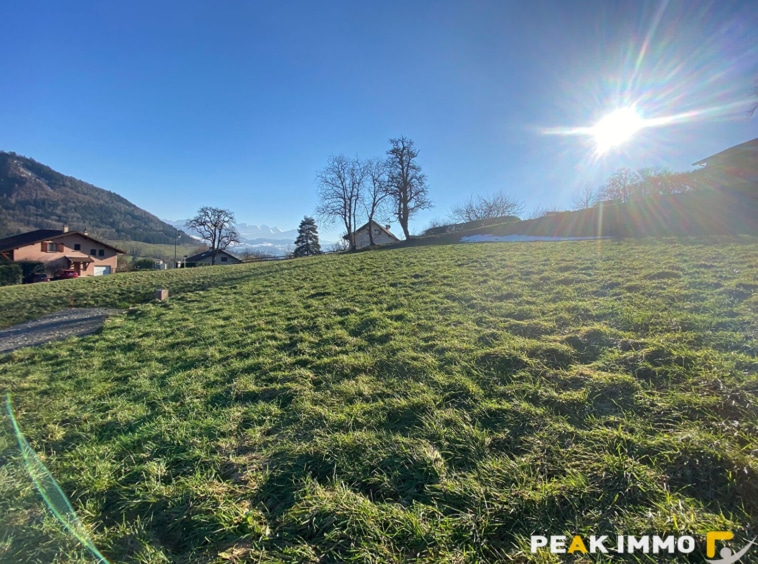 FILLINGES - Terrain constructible de 797 m2