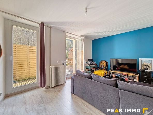 EXCLUSIVITE -LUCINGES -T2 Bis avec terrasse au calme et vue