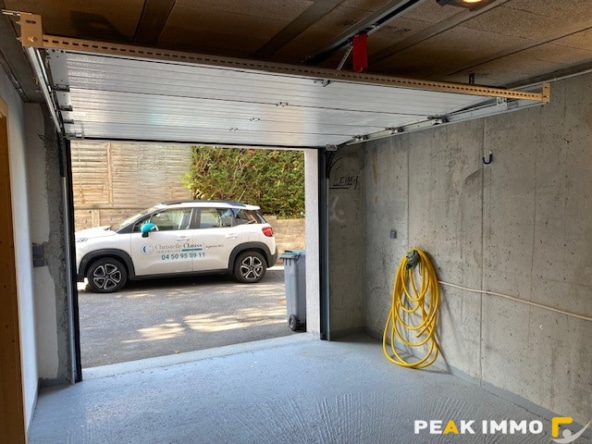À louer : Maison meublée  mitoyenne T4 en triplex de 80 m2