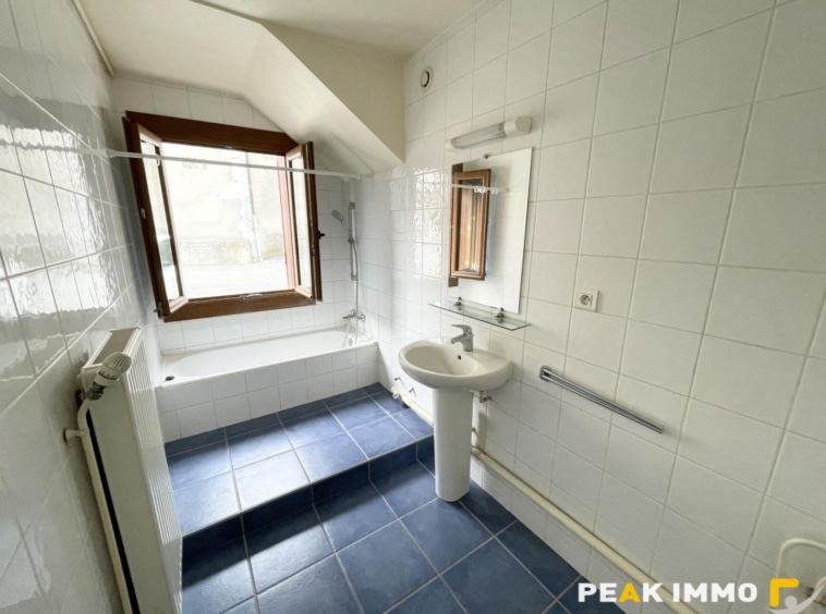 Location appartement 5 pièces - F5 Bogeve