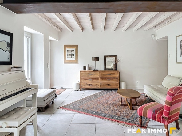 FILLINGES MAISON RENOVEE PROCHE ENTREE AUTOROUTE GENEVE ANNE
