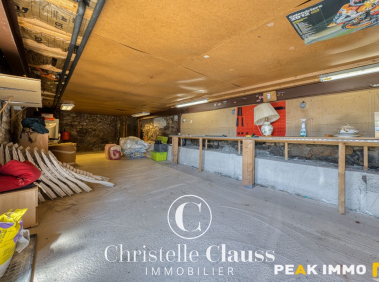 EXCLUSIVITE- CRANVES SALES Ferme d'exception de 1869 entière
