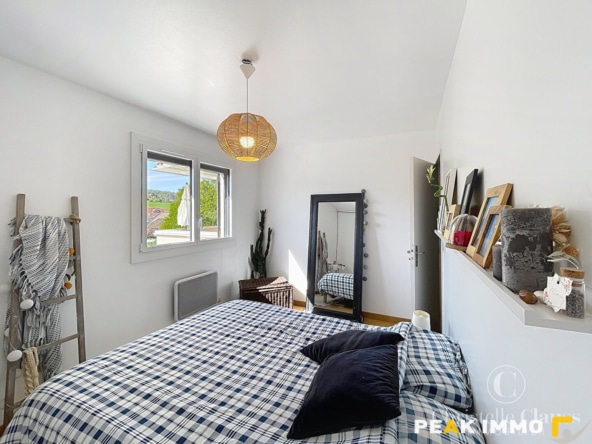 T3 POISY - 70M2 - ASCENSEUR + BALCON + CAVE + PLACE DE PARKI