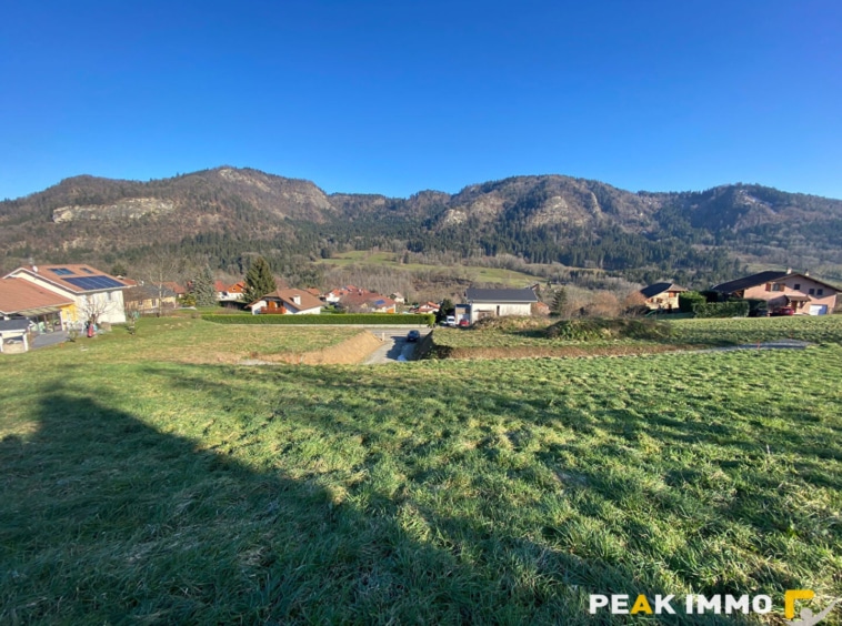 FILLINGES - Terrain constructible de 797 m2