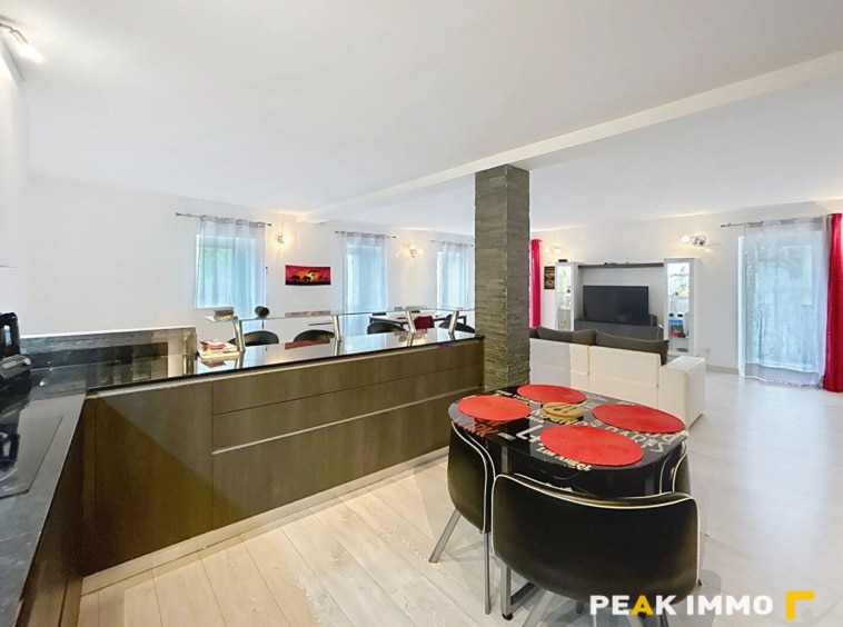 Appartement Bonne 4 pièce(s) 93 m2