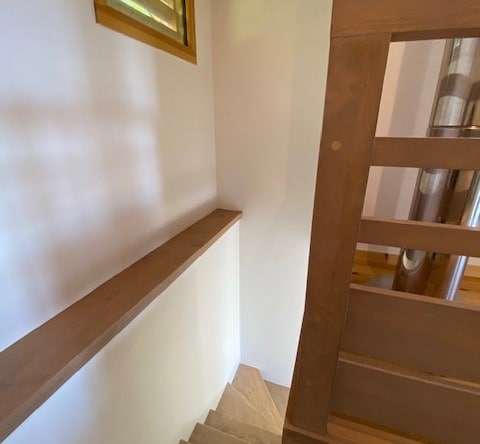 À louer : Maison meublée  mitoyenne T4 en triplex de 80 m2