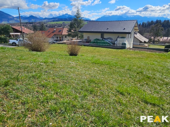 FILLINGES- Terrain pleins sud avec vue dégagée 550 m2