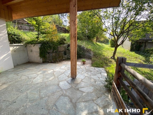 À louer : Maison meublée  mitoyenne T4 en triplex de 80 m2