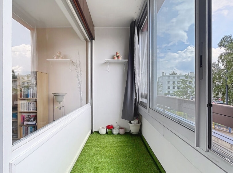 APPARTEMENT T3 -80 M2 - CAVE DE 11m2 - LOGGIA