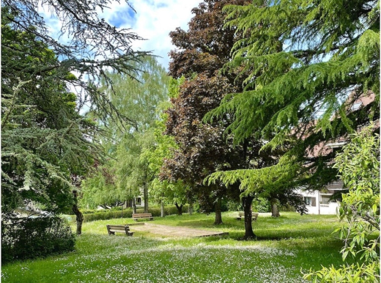 T3 POISY - 70M2 - ASCENSEUR + BALCON + CAVE + PLACE DE PARKI