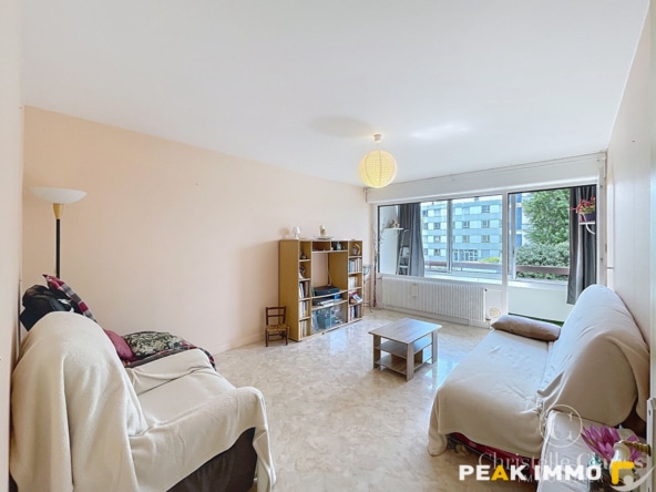 APPARTEMENT T3 -80 M2 - CAVE DE 11m2 - LOGGIA