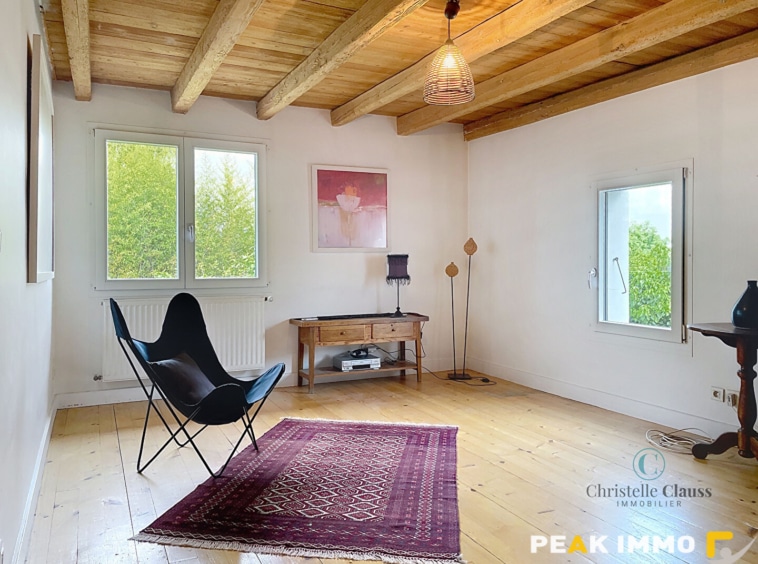FILLINGES MAISON RENOVEE PROCHE ENTREE AUTOROUTE GENEVE ANNE