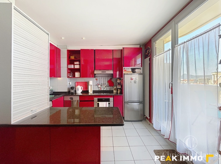 APPARTEMENT 47M2 - VUE LAC - PLEIN COEUR DU CENTRE-VILLE - C