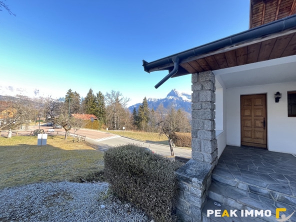 Appartement F4 + studio indépendant - 108.05 m2 - Combloux