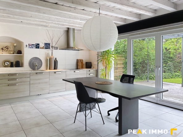 FILLINGES MAISON RENOVEE PROCHE ENTREE AUTOROUTE GENEVE ANNE