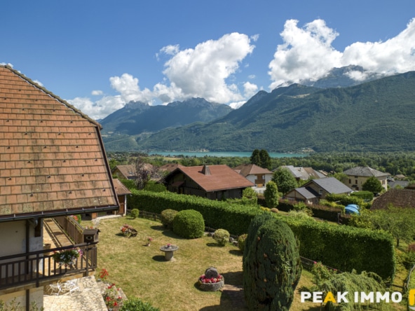 Maison et annexes - 7 pièces - 400 m2 - LATHUILE