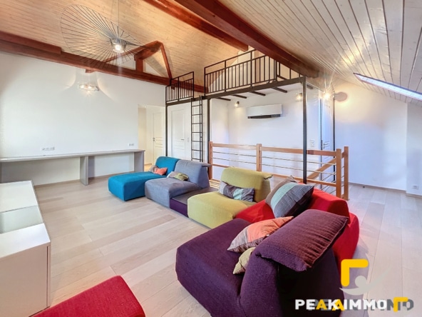 Maison Cranves Sales 203m2