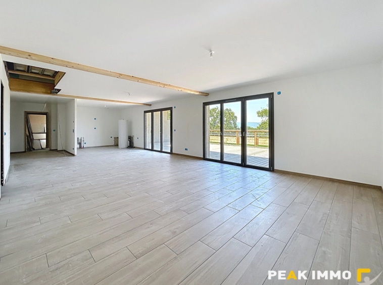 Appartement Fillinges 5 pièce(s) 156.12 m2