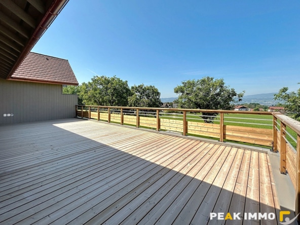 Appartement Fillinges 5 pièce(s) 156.12 m2