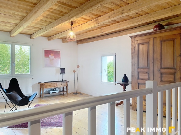 FILLINGES MAISON RENOVEE PROCHE ENTREE AUTOROUTE GENEVE ANNE