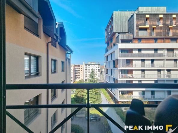 Grand T3 avec deux garages- Centre ville d'Annemasse
