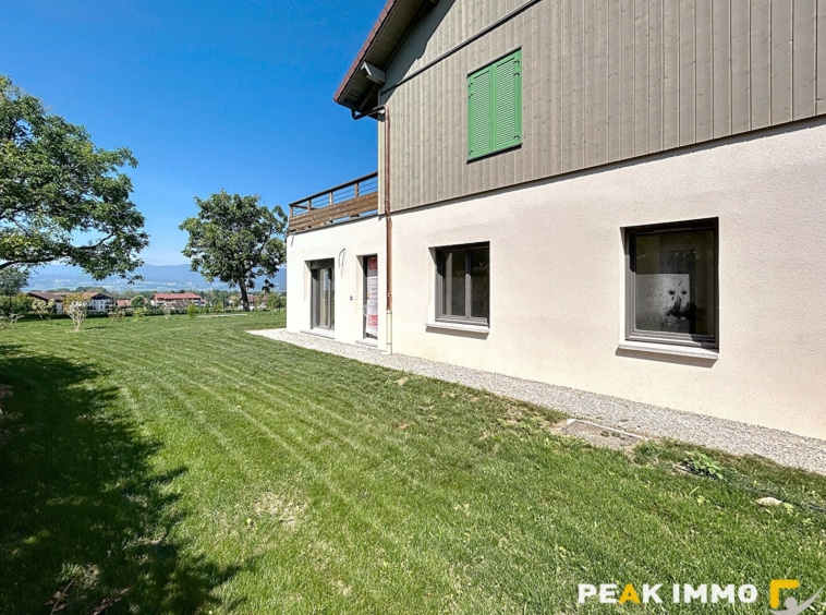 Appartement Fillinges 5 pièce(s) 156.15 m2