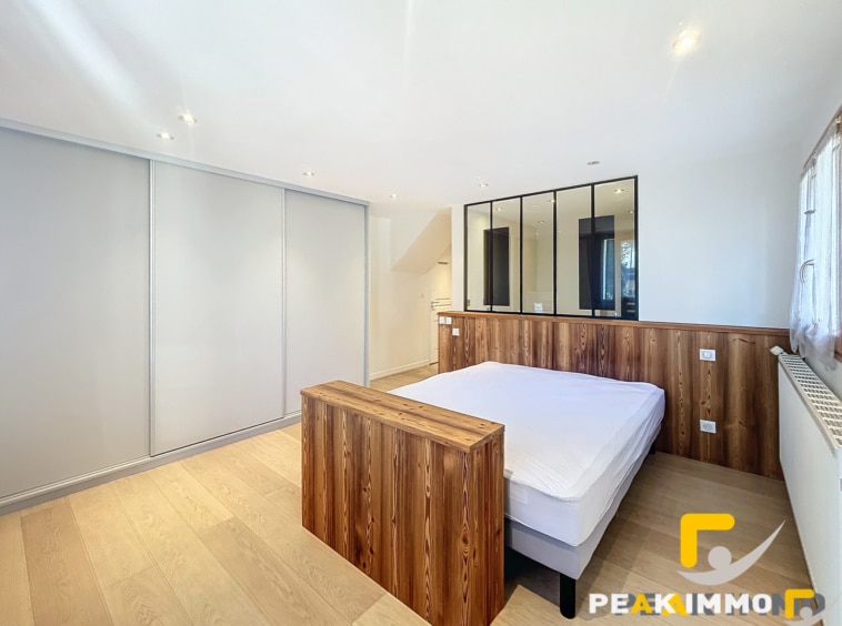 Maison Cranves Sales 203m2