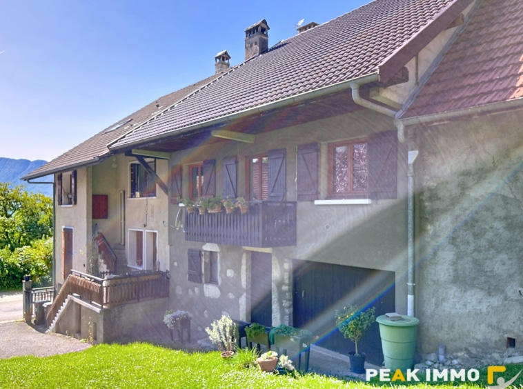 VIAGER - Maison de village - 5 pièces - 90 m2 - VEREL DESSUS