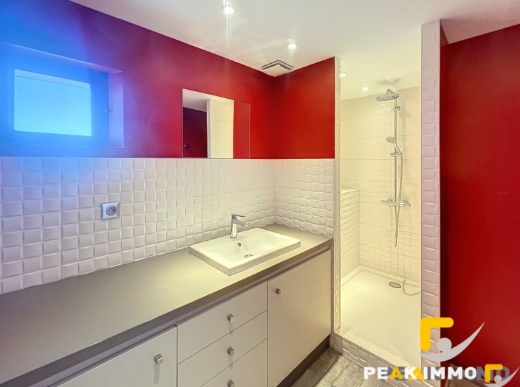 Maison Cranves Sales 203m2