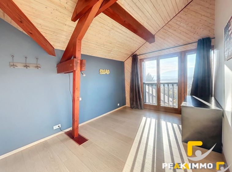 Maison Cranves Sales 203m2