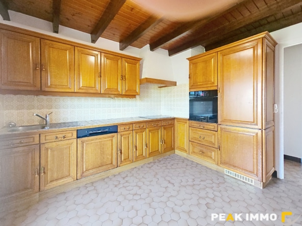 CONTAMINE SUR ARVE- Chalet rénové sur 600 m2 de terrain
