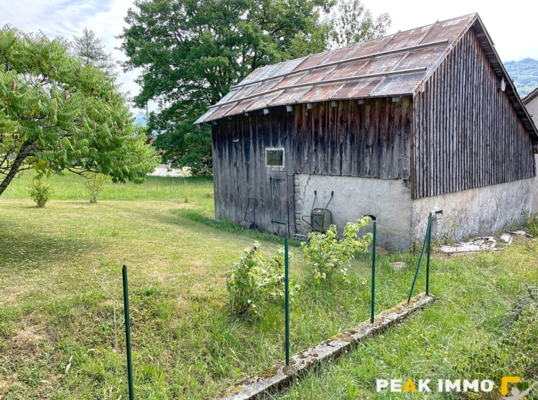 BOEGE BELLE MAISON 8 PIECES DE 230 m2 AVEC DEPENDANCE